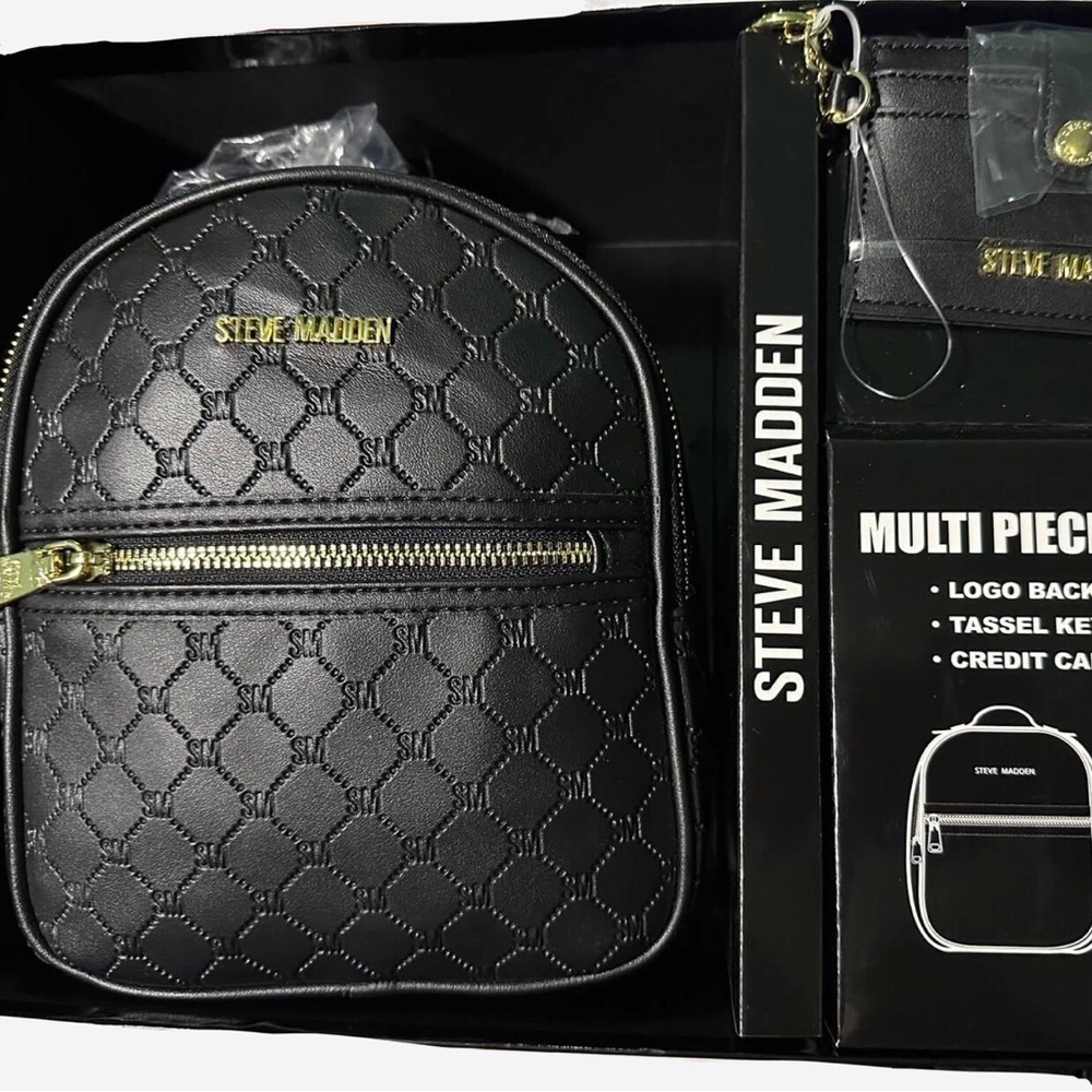 STEVE MADDEN Mini Backpack Key Chain Card Wallet Purse Box Gift Set - Picture 1 of 9